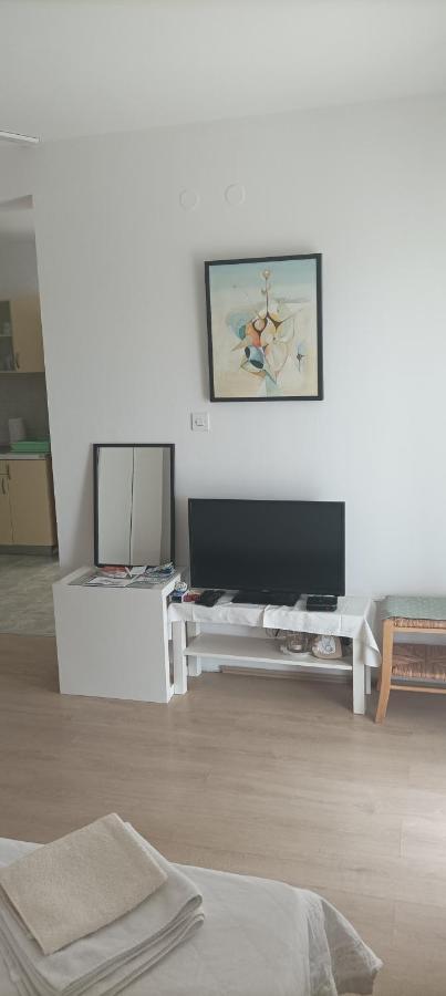 Feel Good Apartment Banjol Eksteriør billede
