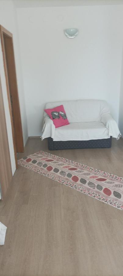 Feel Good Apartment Banjol Eksteriør billede